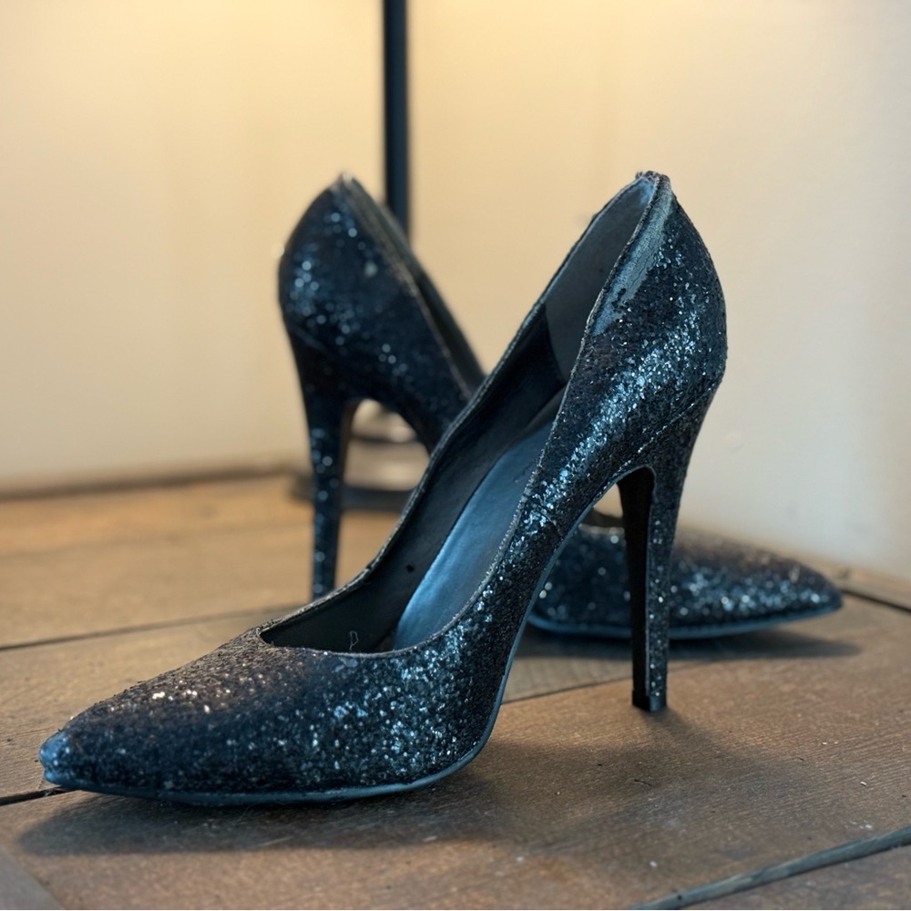 Sparkle Heels! 4.5” Size 9 ✨💎🖤
